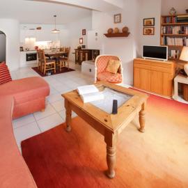 Apartment Alpes et Lac 2 by Interhome – hotel w mieście Champex