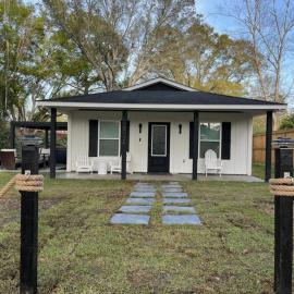 Love Shack in Foley/ Hot Tub / Modern Cozy, hotel en Foley