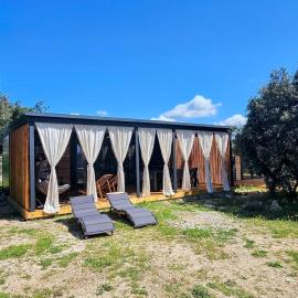 SAK MOBILE Home Pirovac II, hotel a Pirovac
