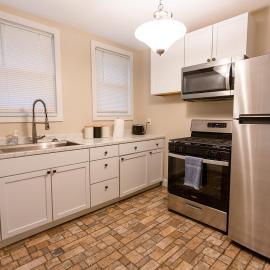 Rolston 1 Bedroom House near Xavier, Downtown
