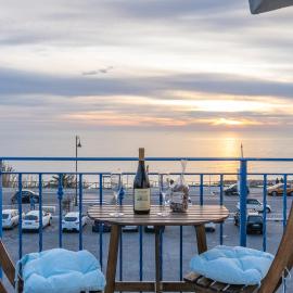 Orizzonte in blu، فندق في أنزيو