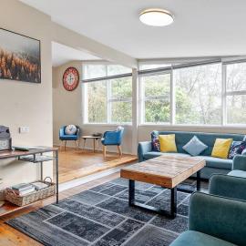 GreenLeafRetreat in Katoomba-Leura-Wentworth Falls-Blue Mountains-Pets Welcome-Free Parking & WIFI, hotel in Wentworth Falls
