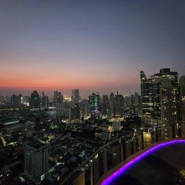 Sathorn prime Panorama City View rooftop bar, hotel u Bangkoku