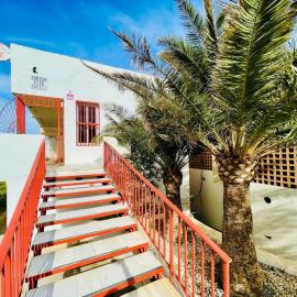 Seafront apartment in La Garrofa near the beach, hotel a La Garrofa