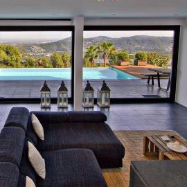 Villa Barcelona Infinity Pool Panoramic Views