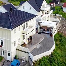 5 Bedroom Beautiful Home In Porsgrunn โรงแรมในพอร์ชกรุนน์