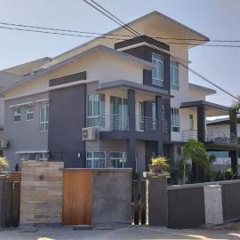 Lodge 16 Private Villa, Hotel in Kuah