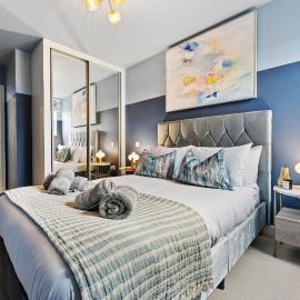 Luxury 1-Bedroom Stylish & Cosy Apartment, Central Southampton! Stylish abode Sleeps 4, Great Location! - by Blue Puffin Stays, hotel in Southampton