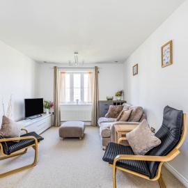 Air Maison - Whyke Haven Modern Apartment with Private Parking