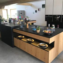 Exklusives Wohnen im Herzen Bayerns - Luxuriöses Haus mit Dachterrasse und Whirlpool, nahe Passau, hotel Windorfban