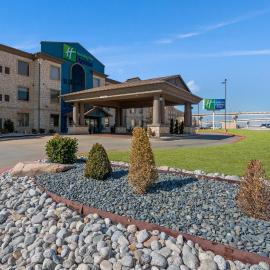 Holiday Inn Express & Suites Oklahoma City NW - Quail Springs by IHG, hotel in The Village