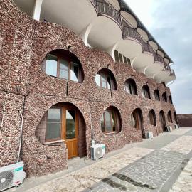 The Hill Guesthouse, hotel in Yerevan