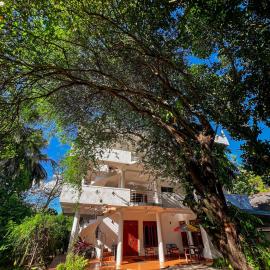 Pleasure Island Holiday Home, hotel in Dambulla