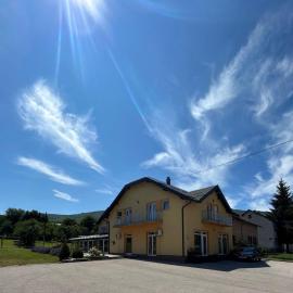 Apartment & Rooms Thomas, hotel in Korenica