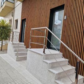 Apartaments Mariña A5, hotel di Redondela