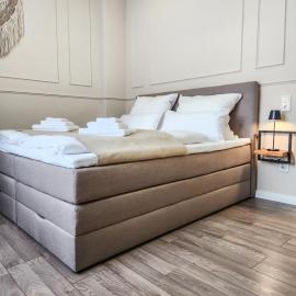 GELI Homes L1 - 2x Zimmer, 2x Kingsize Bett, 1 bis 4 Personen, Parkplatz, TV, Wifi, top Küche, Kaffee, Tee, hotel Lünenben
