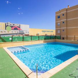 Gorgeous Apartment In Torrevieja, hotel in Torrevieja