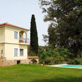 Cottage & private swimming pool – hotel w Poros