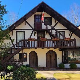 Lily Creek Lodge, hotel u gradu Dalonega