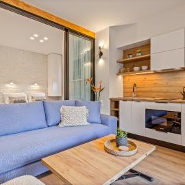 Lola Apartments