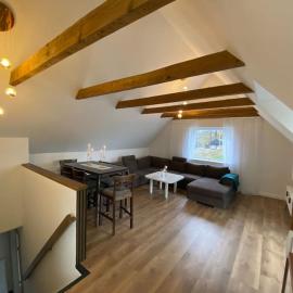 Sunny apartment, hotel in Åbybro