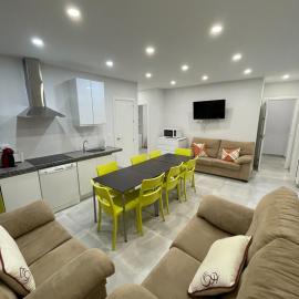 Casa amplia ideal en pleno centro del casco histórico de Almuñecar