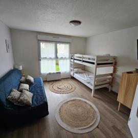 Appartement au cœur du Futuroscope, hotelli kohteessa Jaunay-Clan