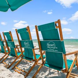 Walk to the beach Luxury listing