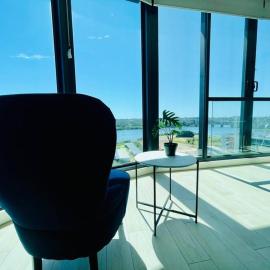 Fascinating waterview 2 bedrooms condo (Parking), готель у Сіднеї