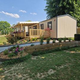 camping les rives du lac, hotel di Bois Morin