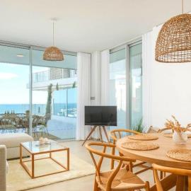Med Two luxury apartment with sea view