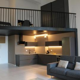 Milan Space Loft - Apartment close to M5 subway - Free Parking - Sky & Netflix TV: Milano'da bir otel