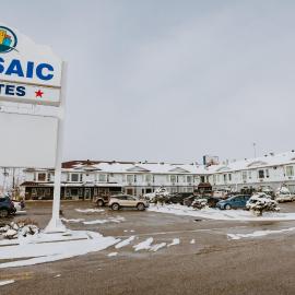 Western Budget Plus Mosaic Suites, khách sạn ở Red Deer
