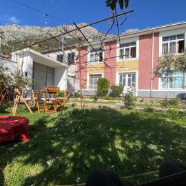 Vila Llulla, hotel in Krujë