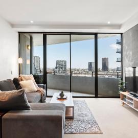 Sea View, Gym & Pool, 2 bedrooms 2 bathrooms