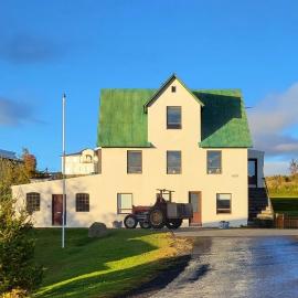 Ásgarður, hotelli Hríseyssä