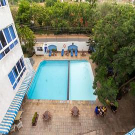 Luxurious 2-Bedroom Apartment Nyali, Mombasa, hotel a Frere Town