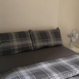 London x DM Weekly x Monthly Discounts x W13, Hotel in Greenford