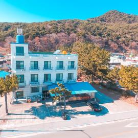 Gangneung Hostel, хотел в Гангнеунг