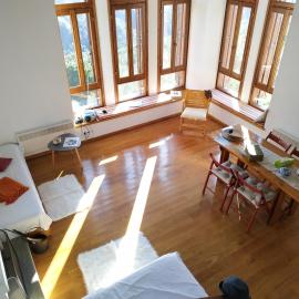 Comfy modern house in Afetes, hotel u gradu Afétai