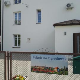 Motel Królowej Jadwigi Alicja Szymańska-Pokoje na Ogrodowej