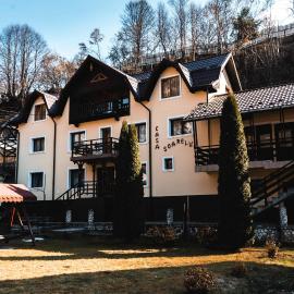 Viesnīca Pensiunea Casa Soarelui pilsētā Podu Dîmboviţei
