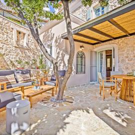 Courtyard Cottage Corfu
