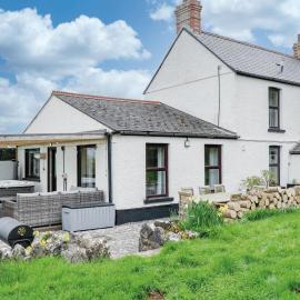 Hill House - 4 Bedroom Holiday Home - Llanrhidian, hotel a Llanrhidian