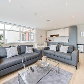Roomspace Serviced Apartments- Syward Place, hotel a Chertsey