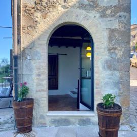 CORNER NEST IN MONTALCINO, hotel in Montalcino