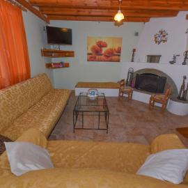 Country house in Limnionas