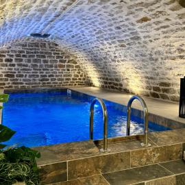Les Suites de l'Enclos - L'Enclos de l'Evêché, hotel di Boulogne-sur-Mer
