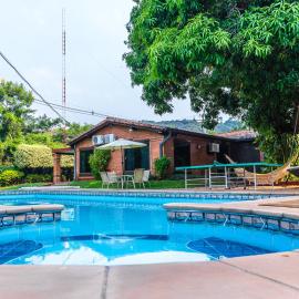 Quinta La Paloma, hotel em Itauguá