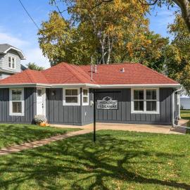 Hickory Hideaway Cozy 2-Bedroom Home on Lake Winnebago, hotel em Oshkosh